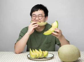 吃瓜后的甜蜜,尽享夏日甜蜜时光